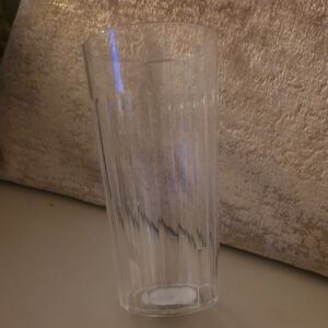 6 - 30 OZ Plastic Tumblers NWT